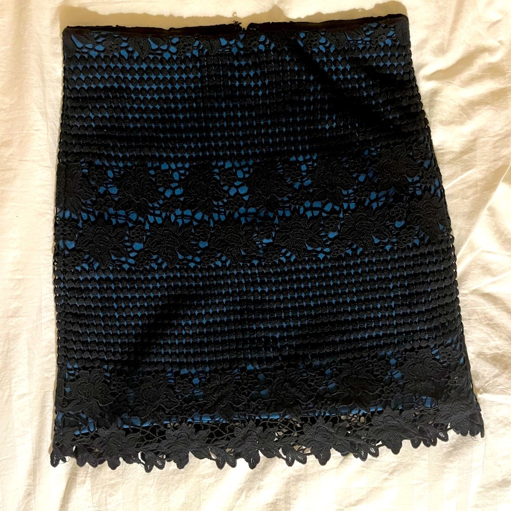 LOFT by Ann Taylor macrame mini.  0